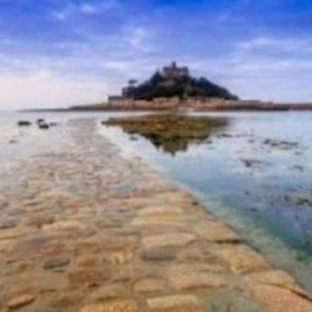Beautiful And Bright !! Town/Harbour Apartment #1 Penzance Bagian luar foto