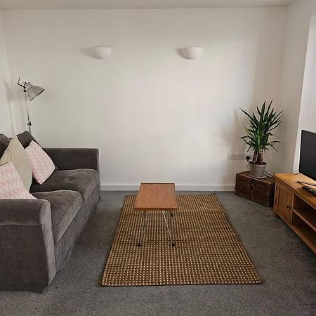 Beautiful And Bright !! Town/Harbour Apartment #1 Penzance Bagian luar foto