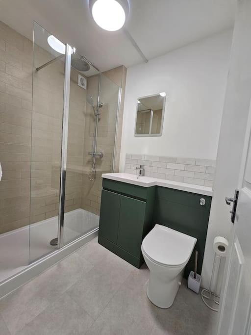 Beautiful And Bright !! Town/Harbour Apartment #1 Penzance Bagian luar foto