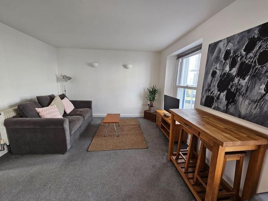 Beautiful And Bright !! Town/Harbour Apartment #1 Penzance Bagian luar foto